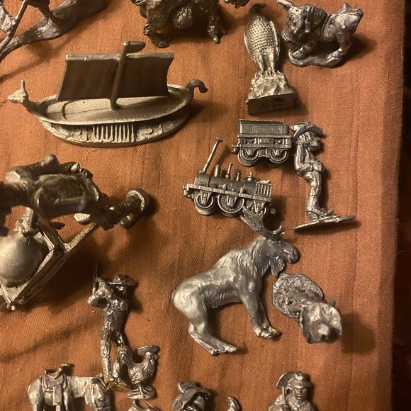 Pewter tiny figures of all types animals cowboys miners - Picture 3 of 6
